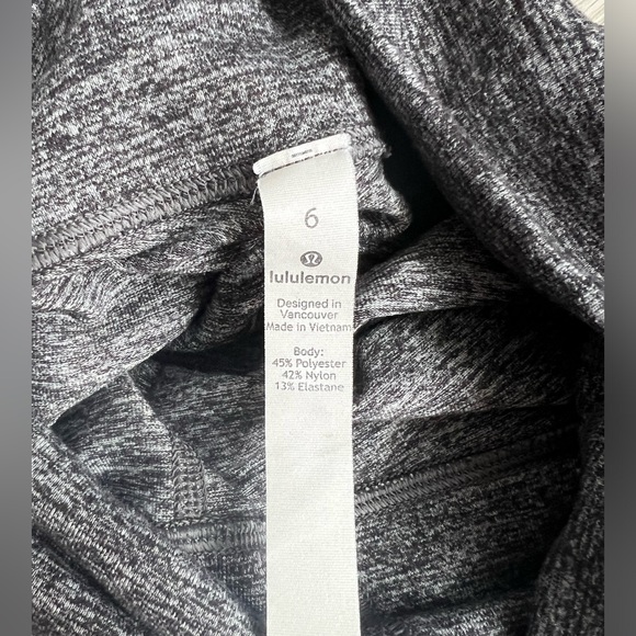 Lululemon Black & Grey Align Leggings - Picture 4 of 4